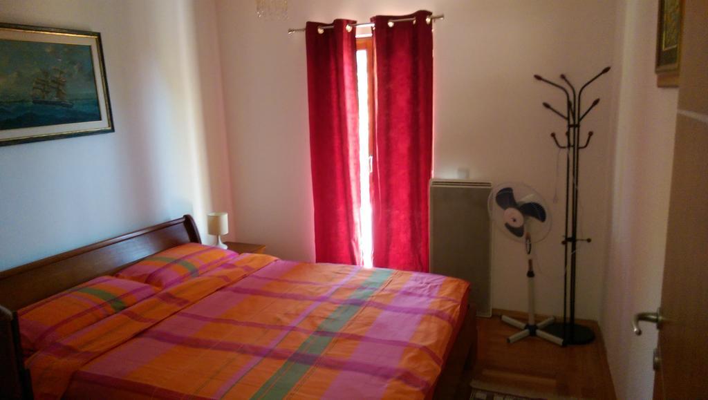 Holiday House Villa Neda Utjeha Δωμάτιο φωτογραφία