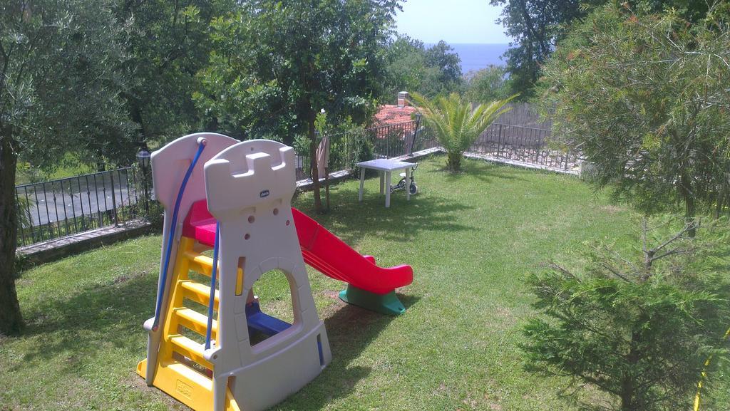 Holiday House Villa Neda Utjeha Δωμάτιο φωτογραφία