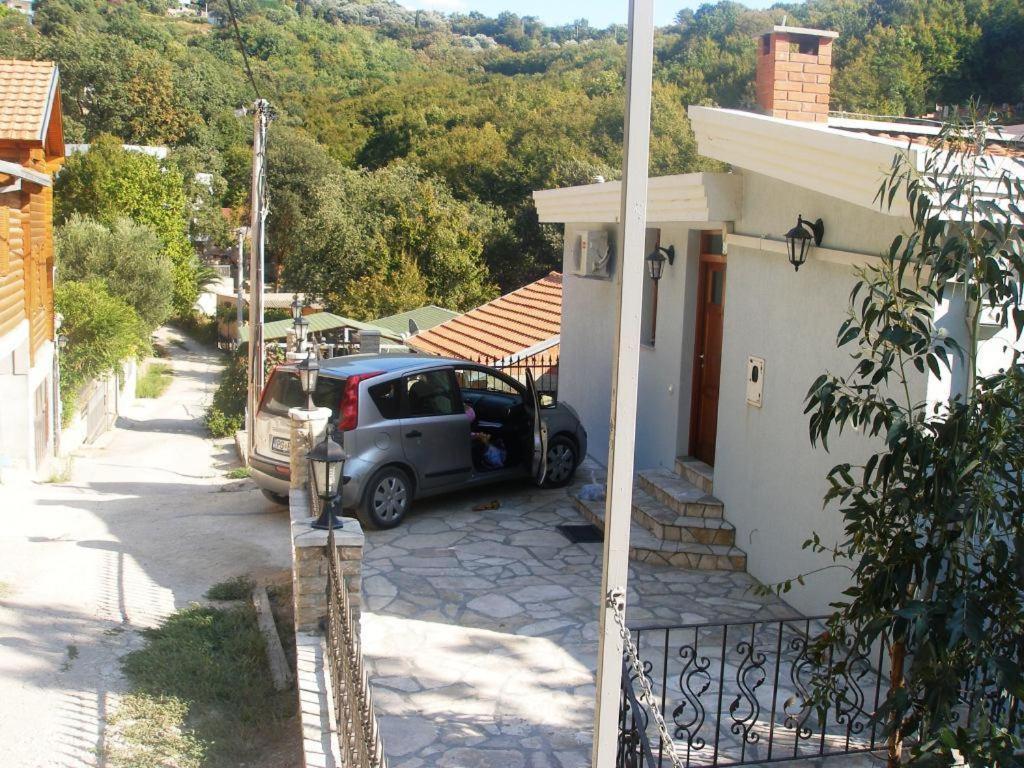 Holiday House Villa Neda Utjeha Εξωτερικό φωτογραφία